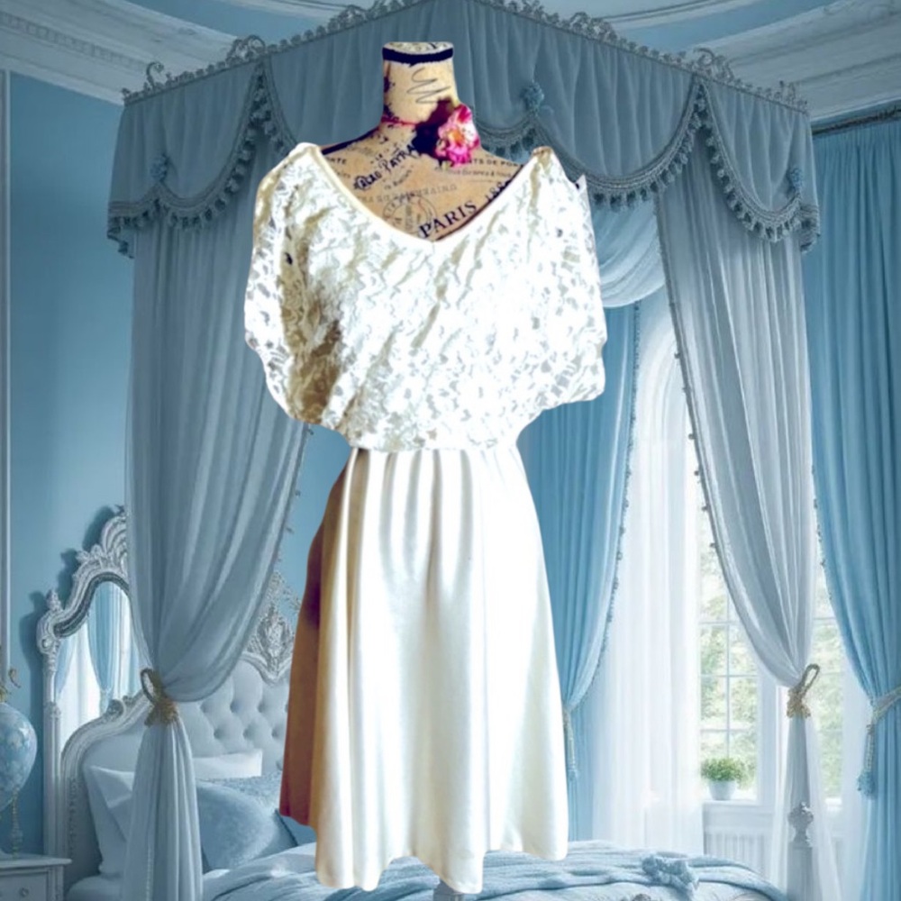 Vintage Cream Lace V-Neck Chemise